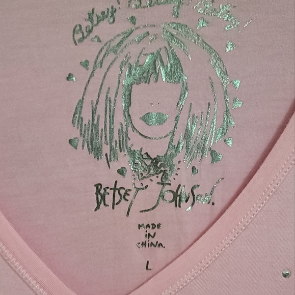 Betsey Johnson Pink Bedazzled V neck T-Shirt Sz Large - Picture 4 of 10